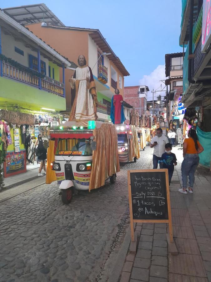 El Paraiso Paisa 5 Minutos Del Malecon Parqueadero Privado A Guatapé Eksteriør billede